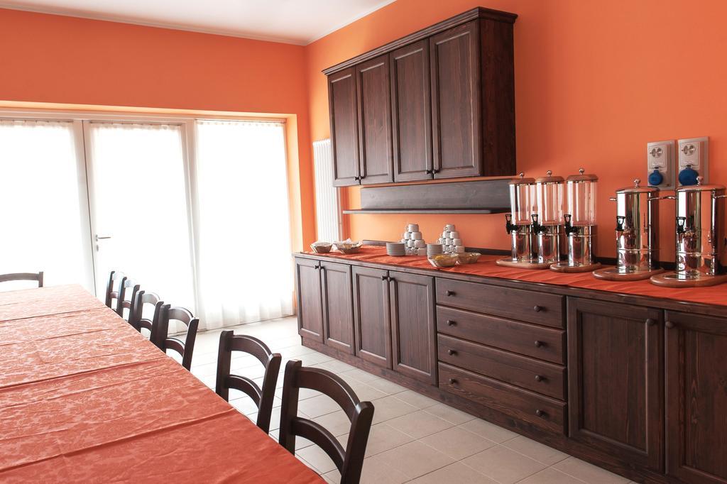 Hostal L'ost - Di *